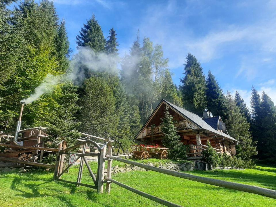 Lesna Bacowka Villa Nowy Targ Bagian luar foto